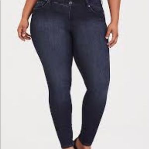 ❤️Host Pick❤️ TORRID Dark Wash Jeans 20
